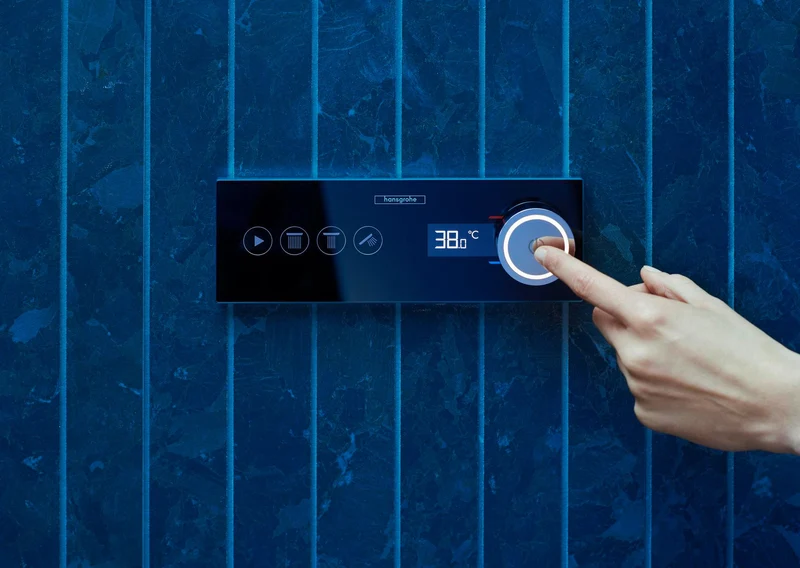 Hansgrohe RainPad Fertigset für 2 Verbraucher – TouchScreen Steuerung, schwarz/chrom