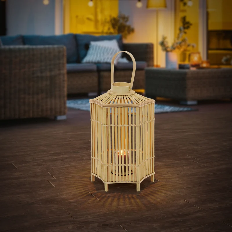 Bambus Laterne, Windlicht H: 60 cm Holzfarbe, Boho Gartenlaterne mit Henkel & Glaseinsatz, Flechtoptik Kerzenhalter