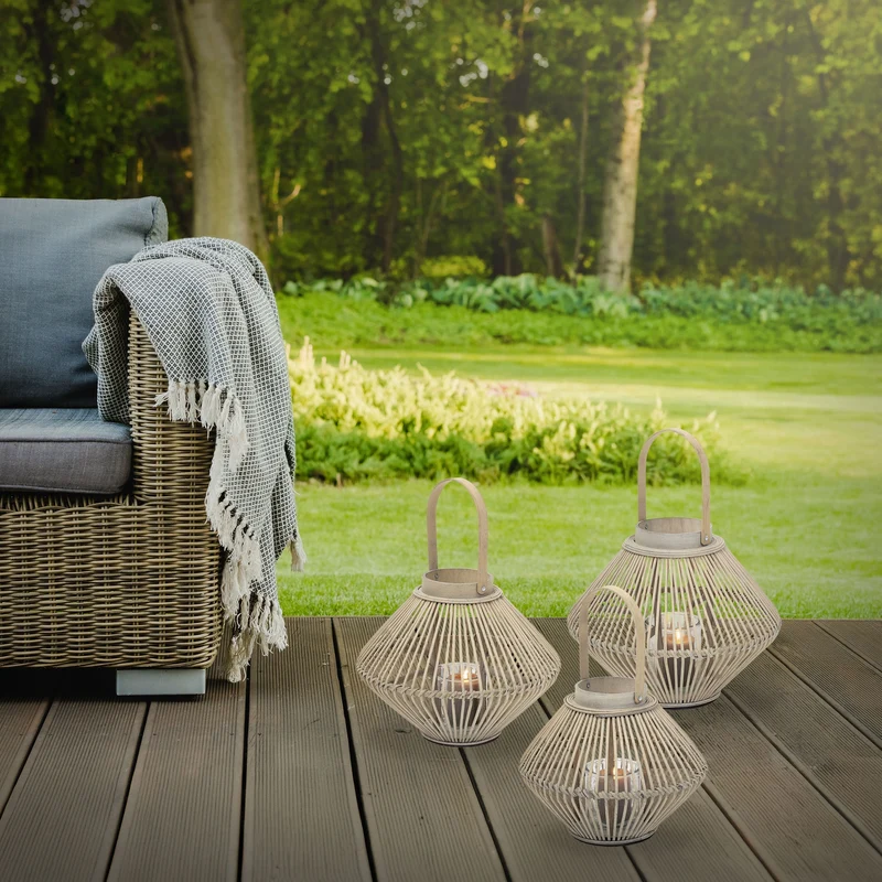 Bambus Laterne, Windlicht H: 44 cm Holzfarbe, Boho Gartenlaterne mit Henkel & Glaseinsatz, Flechtoptik Kerzenhalter