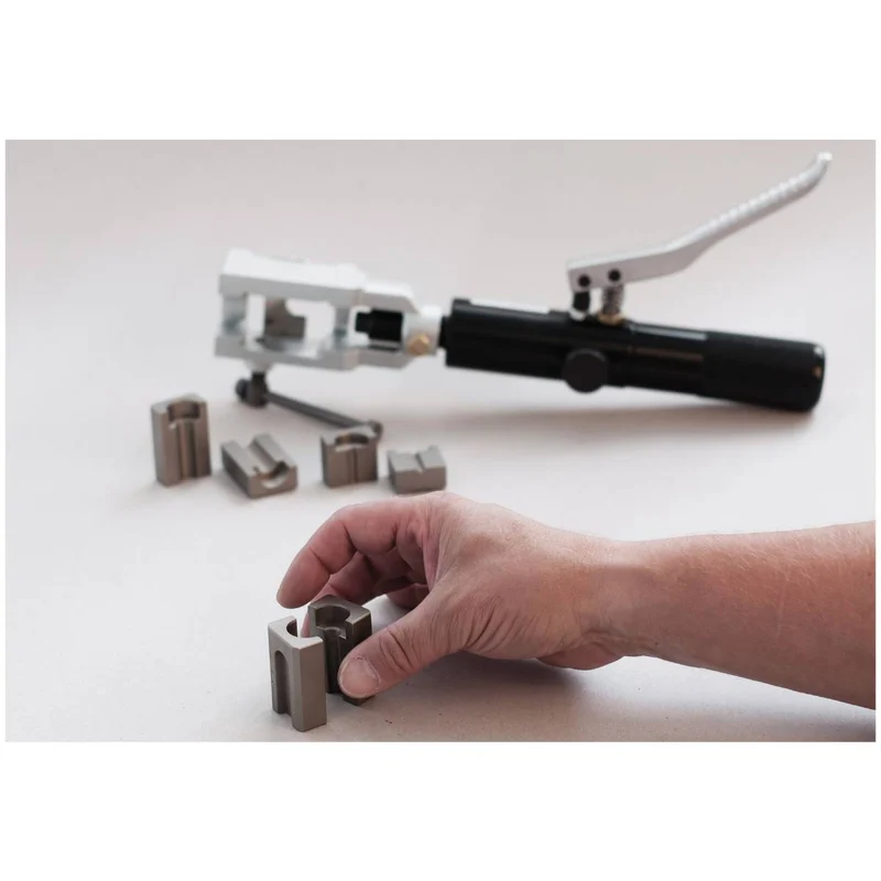 SW-Stahl Hydraulisches Bördelgerät 29-teilig