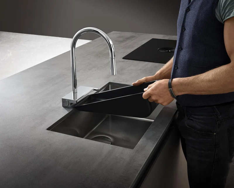 Hansgrohe Multifunktionssieb F14 für Küchenspülen – Mattschwarz, Kunststoff